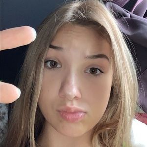 Meet your Posher, Isabella